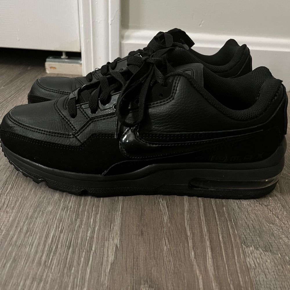 Men’s Nike Air Max - Size 9.5